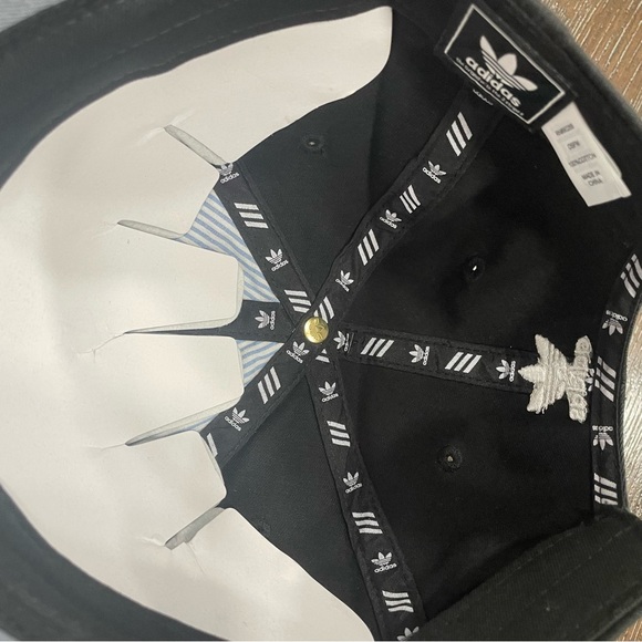 Adidas Black Men’s Adjustable Hat - Picture 4 of 4